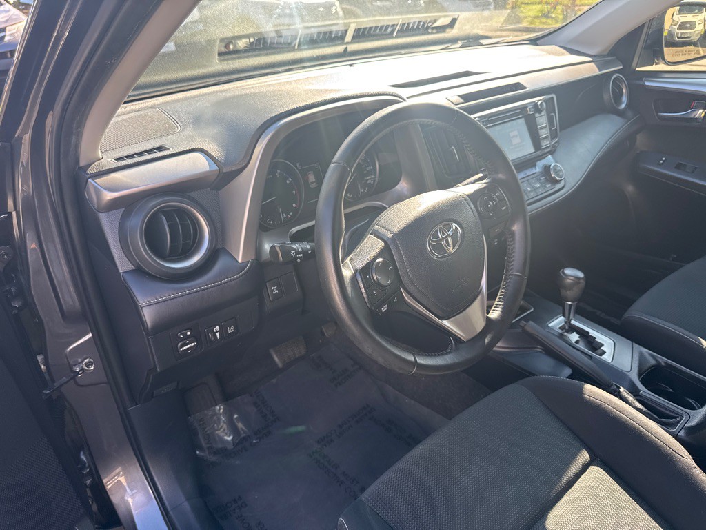 2017 Toyota Rav4 Image 13