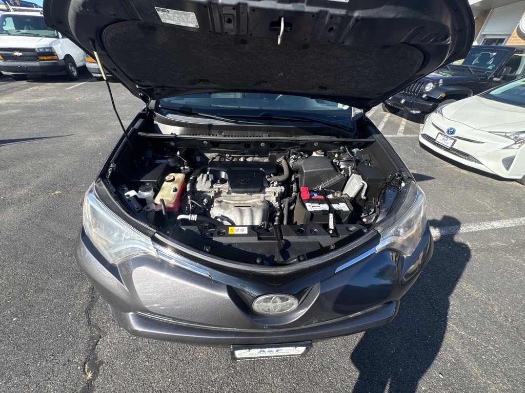 2017 Toyota Rav4 Image 19