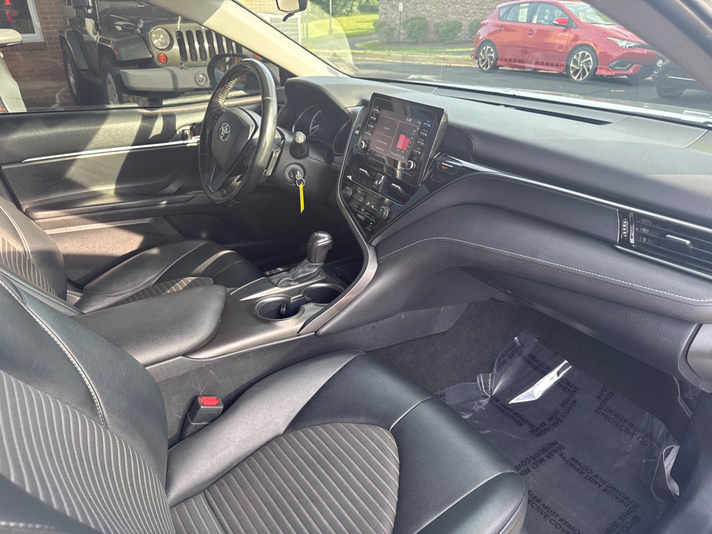 2021 Toyota Camry Image 9