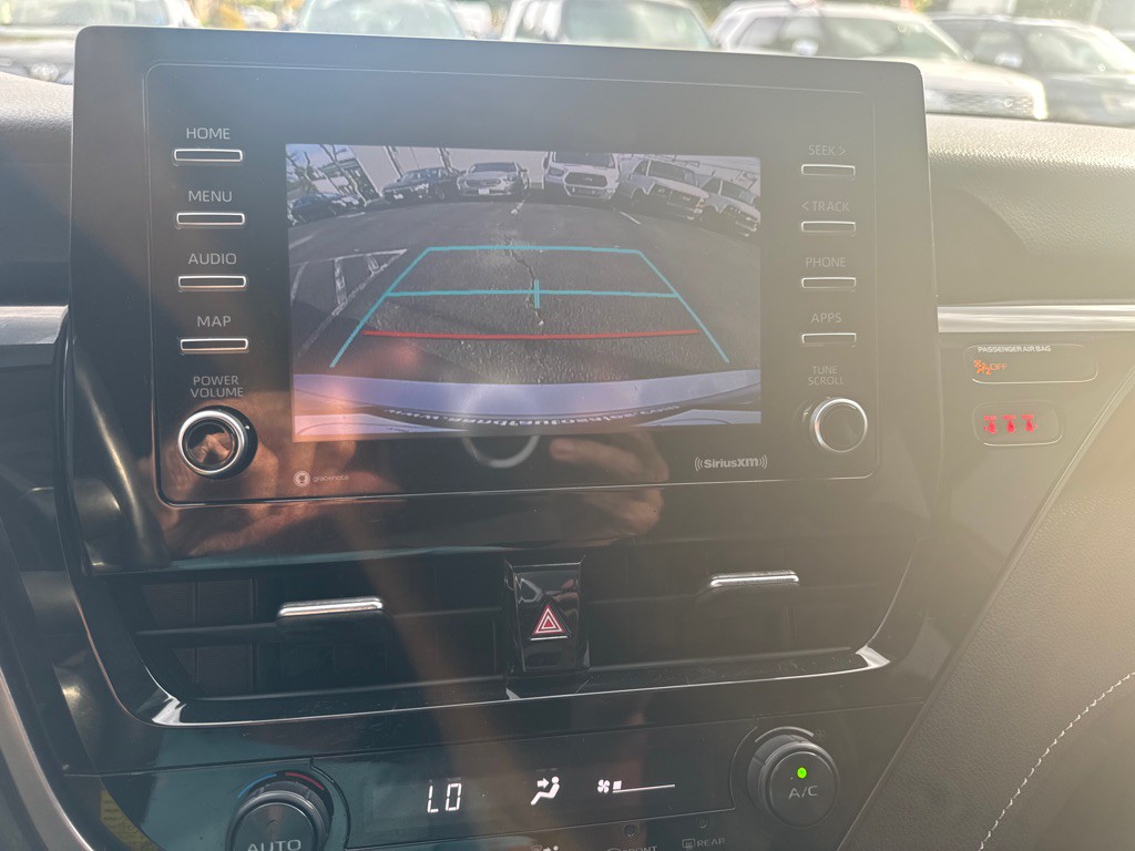 2021 Toyota Camry Image 17