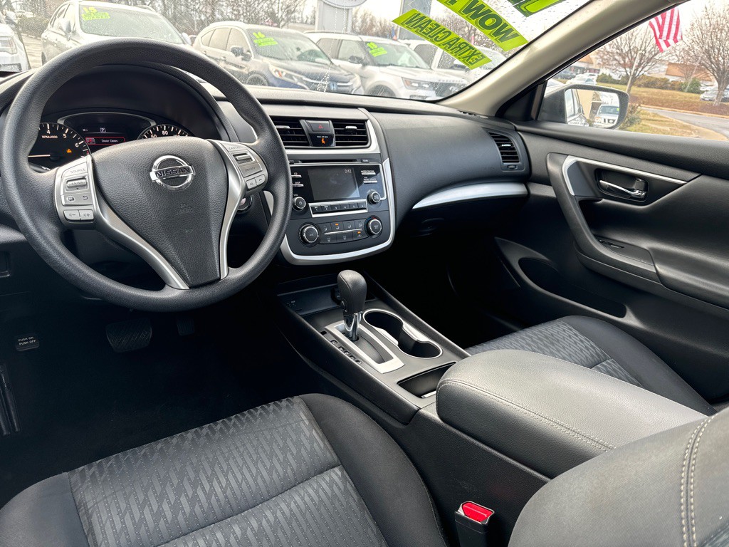 2018 Nissan Altima Image 14