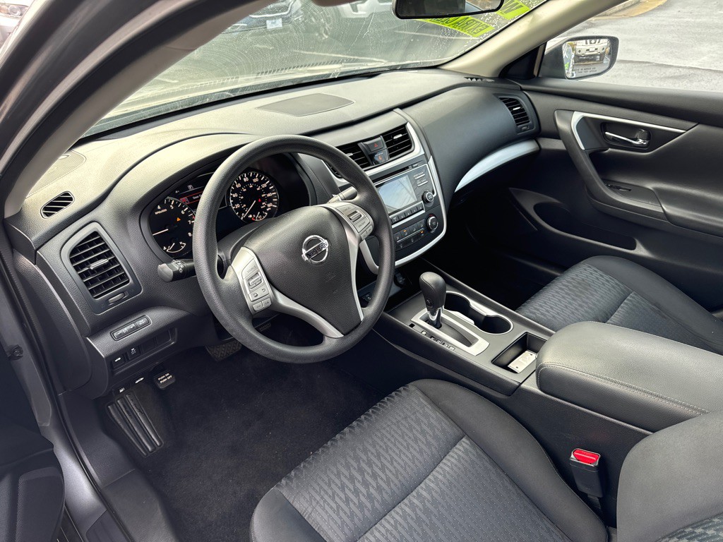 2018 Nissan Altima Image 15