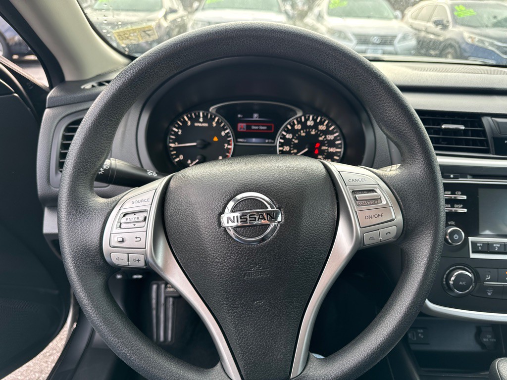 2018 Nissan Altima Image 17