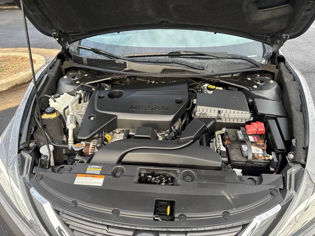 2018 Nissan Altima Image 19