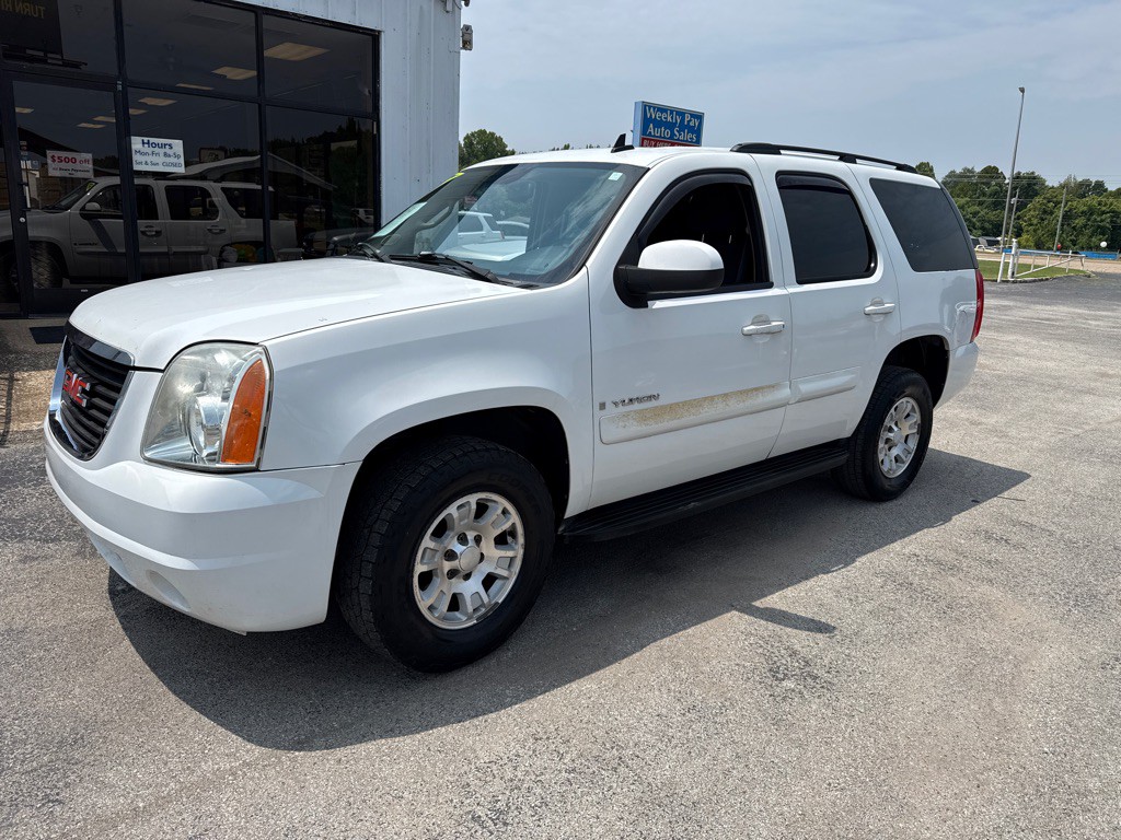 2008 GMC Yukon Image 2