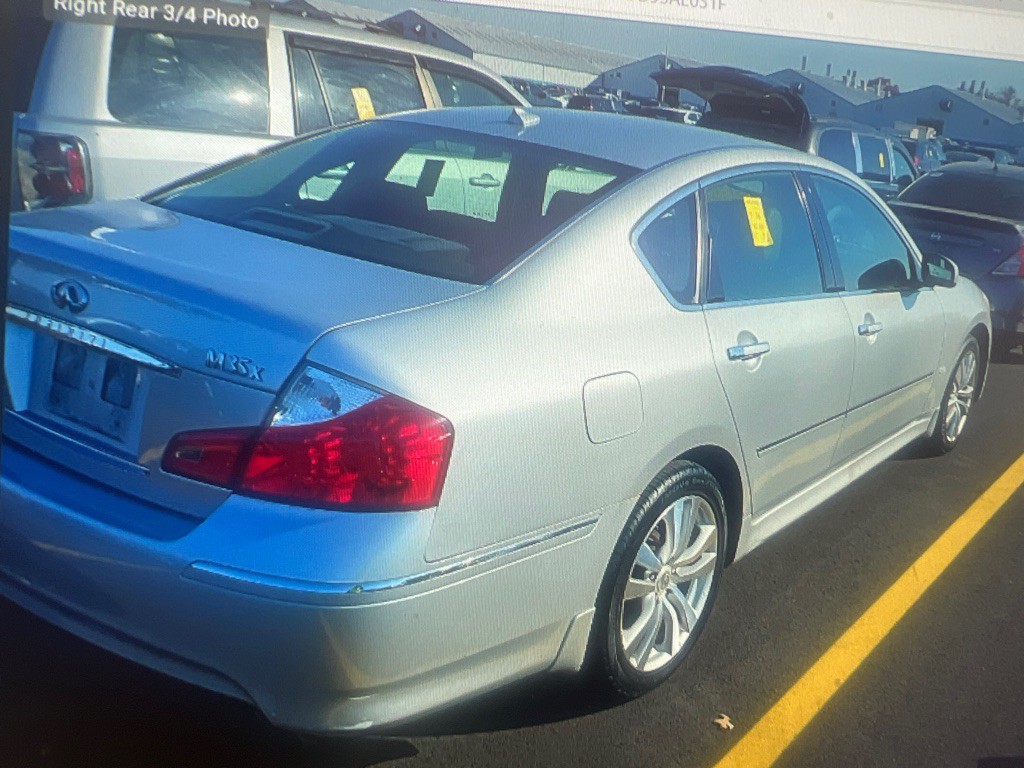2008 INFINITI M35 Image 2
