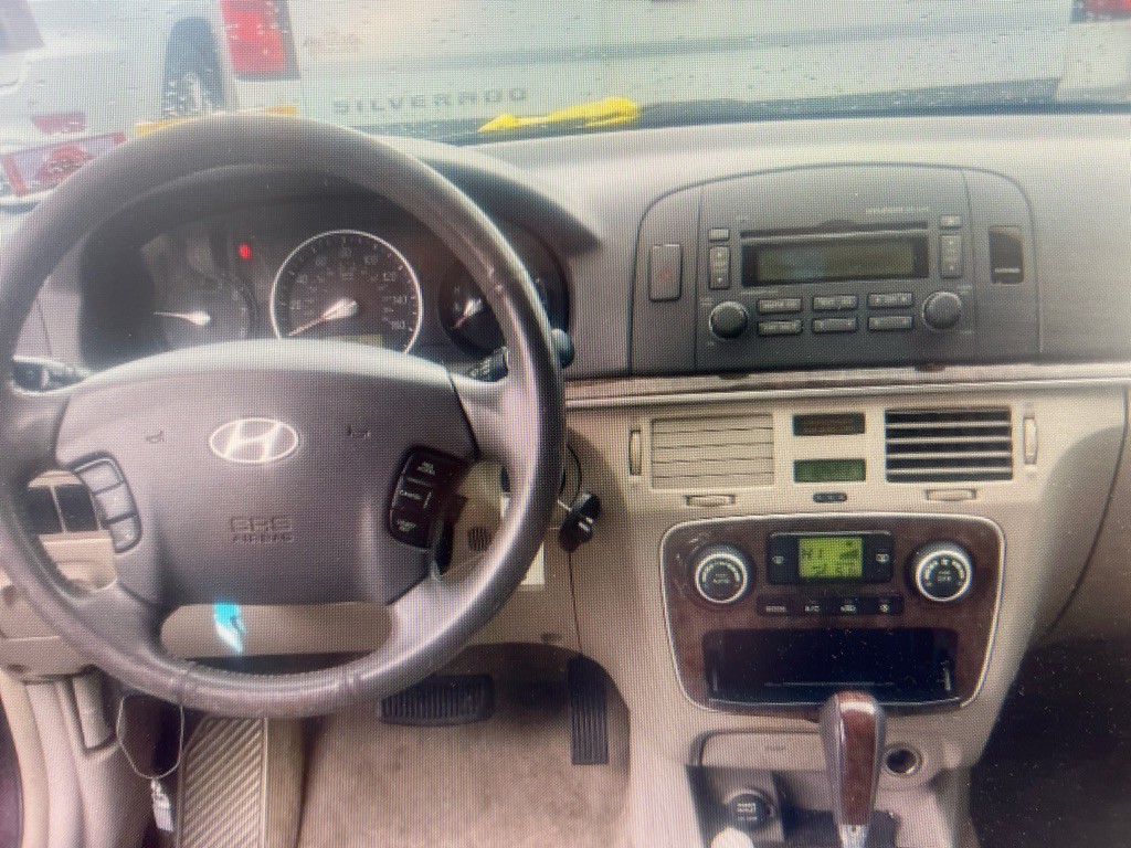2006 Hyundai Sonata Image 3