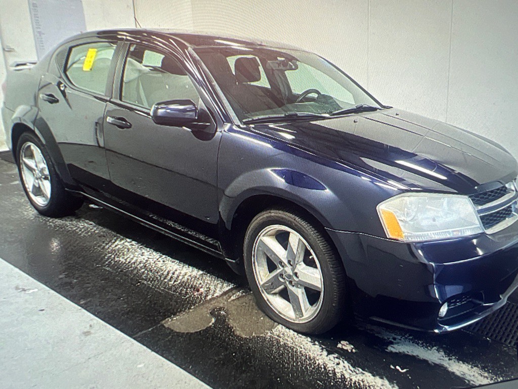 2012 Dodge Avenger Image 5