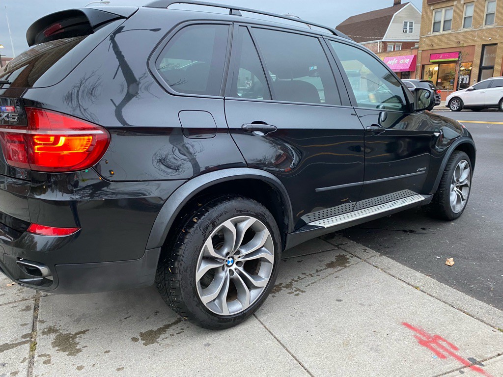 2011 BMW X5 Image 3