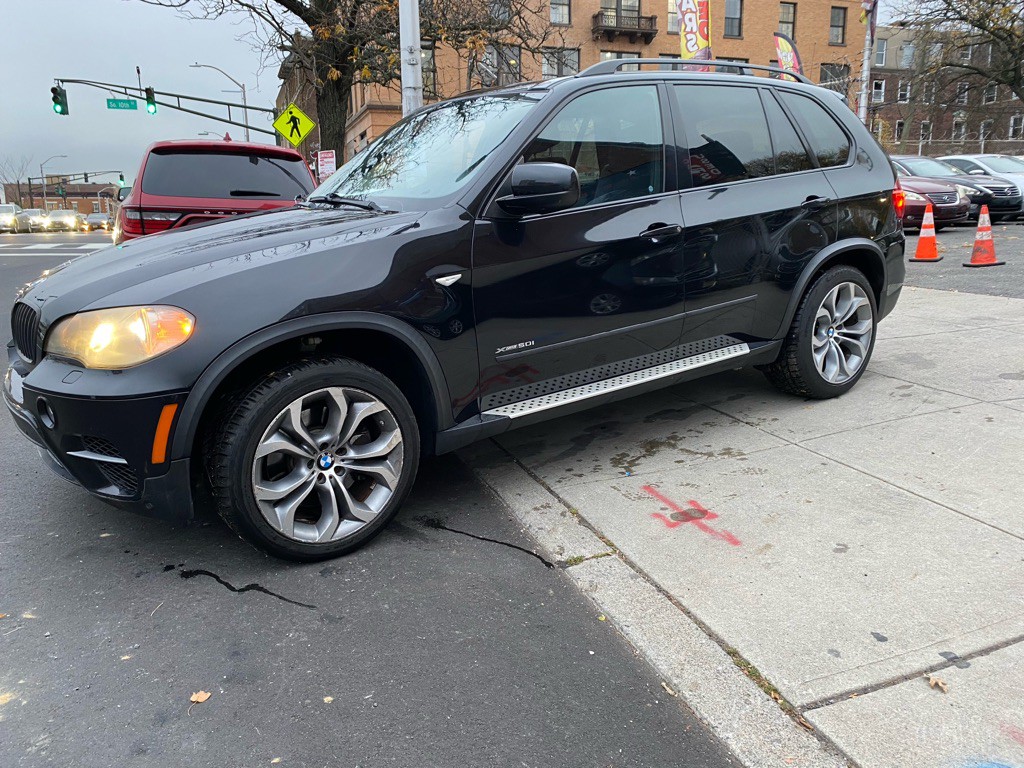2011 BMW X5 Image 6
