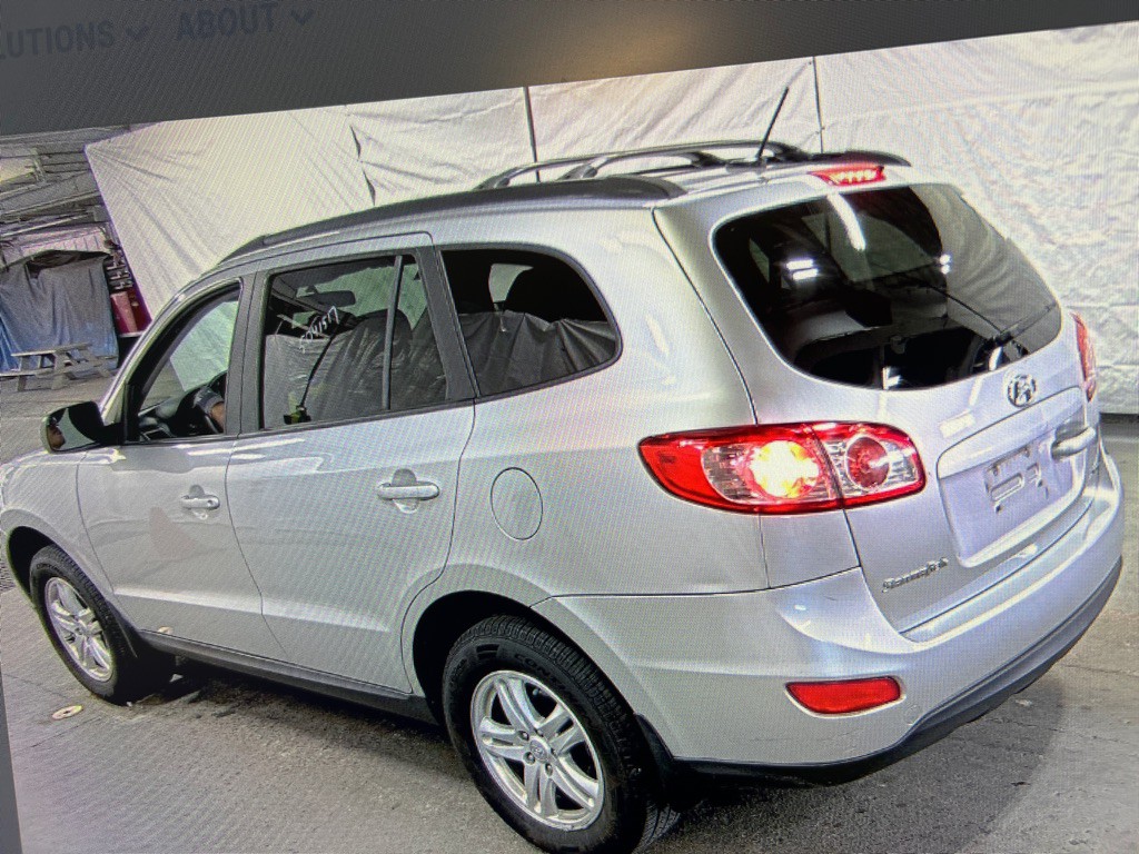 2012 Hyundai Santa Fe Image 3