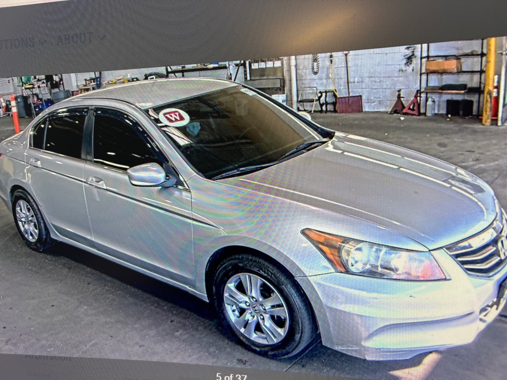 2012 Honda Accord Image 4