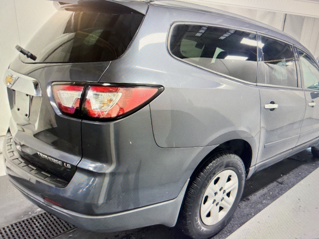 2014 Chevrolet Traverse Image 3