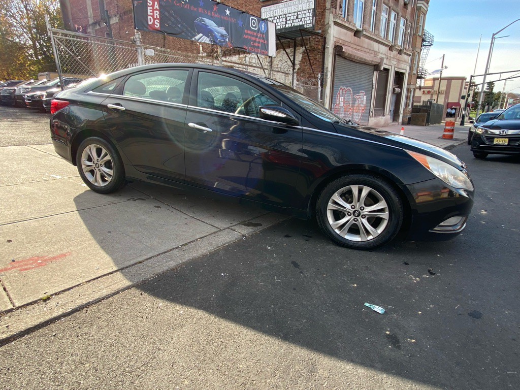 2011 Hyundai Sonata Image 6