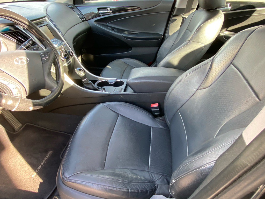 2011 Hyundai Sonata Image 9