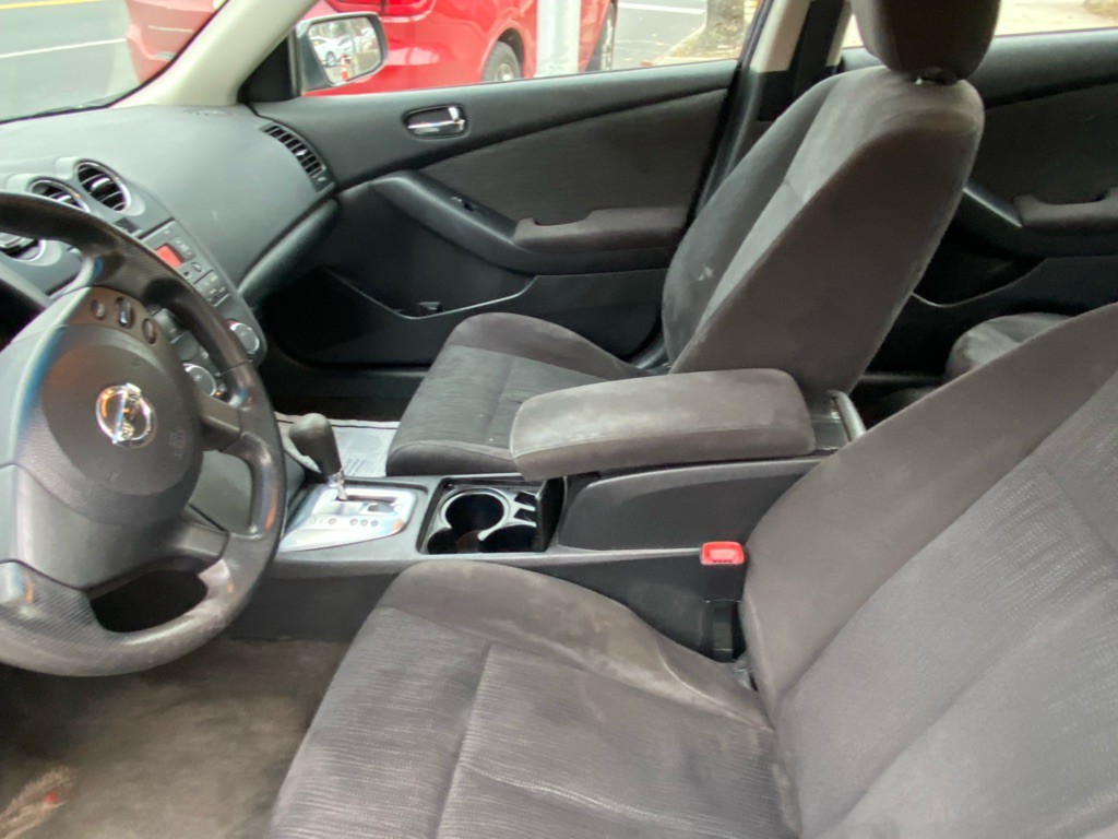 2012 Nissan Altima Image 11