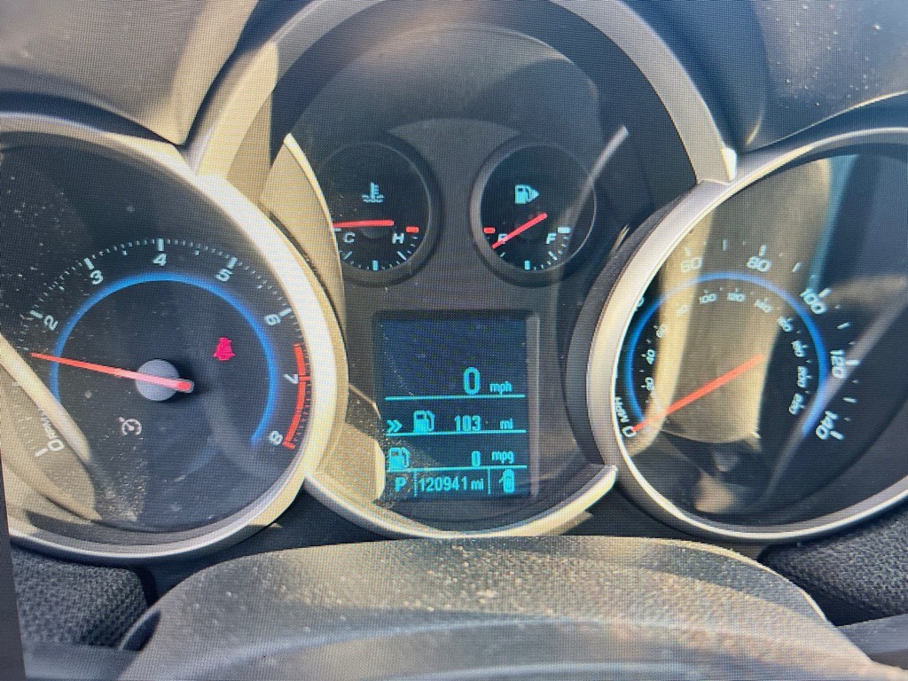 2012 Chevrolet Cruze Image 3