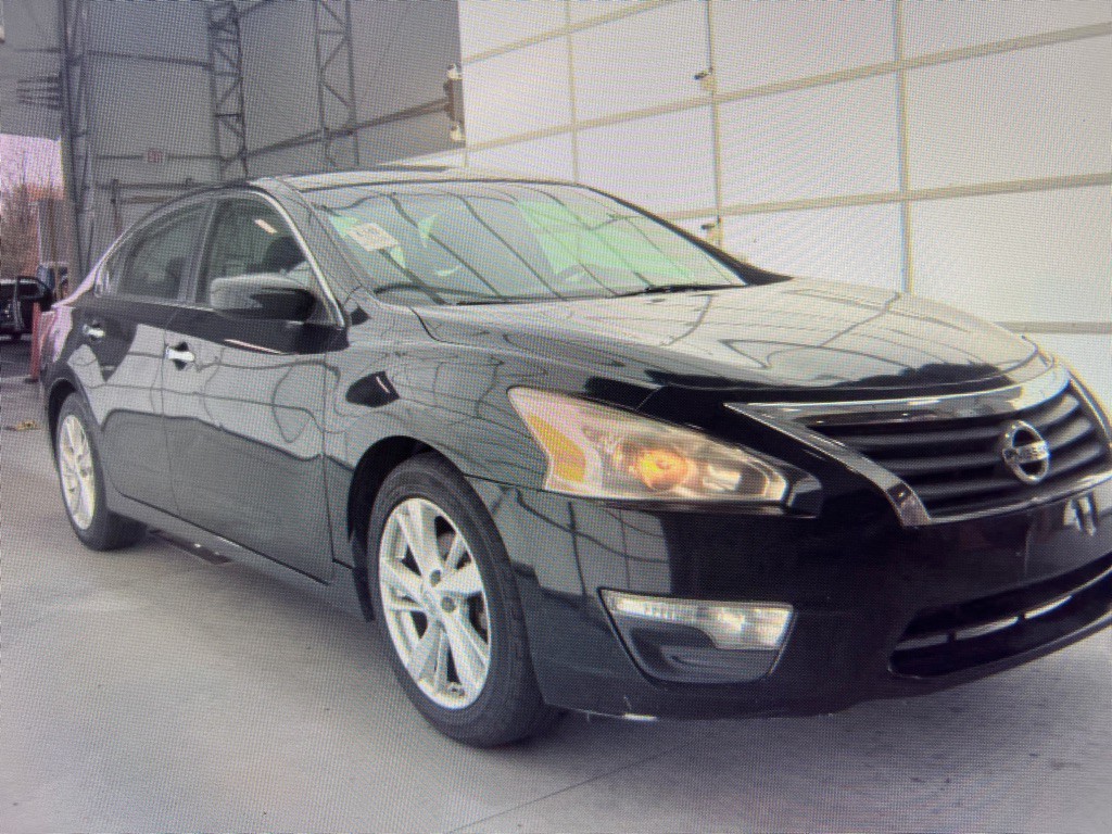 2013 Nissan Altima Image 4