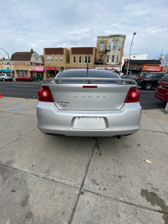 2011 Dodge Avenger Image 13