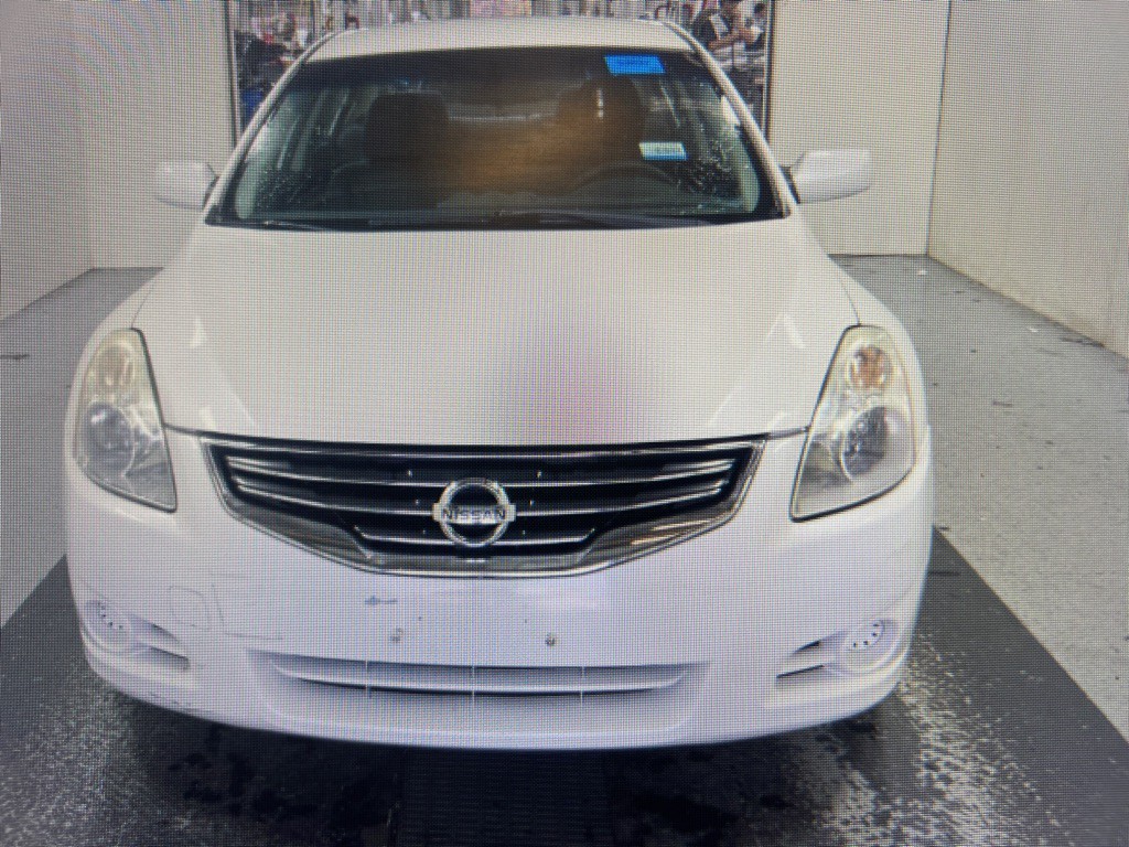 2011 Nissan Altima Image 1