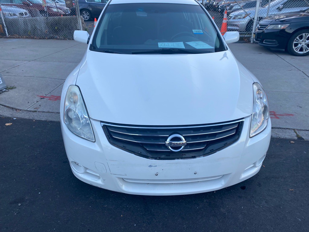 2011 Nissan Altima Image 8