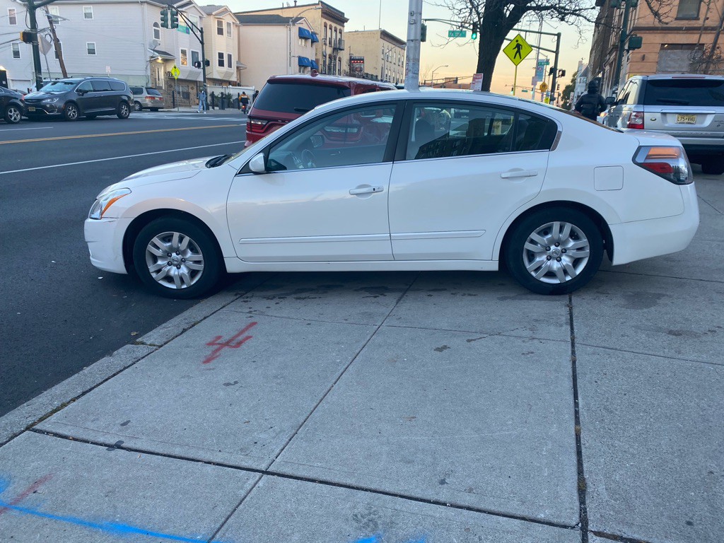 2011 Nissan Altima Image 13