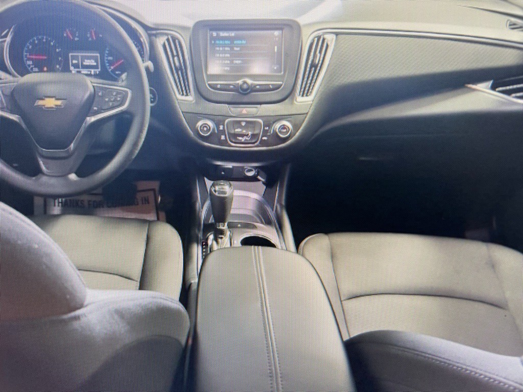 2018 Chevrolet Malibu Image 6