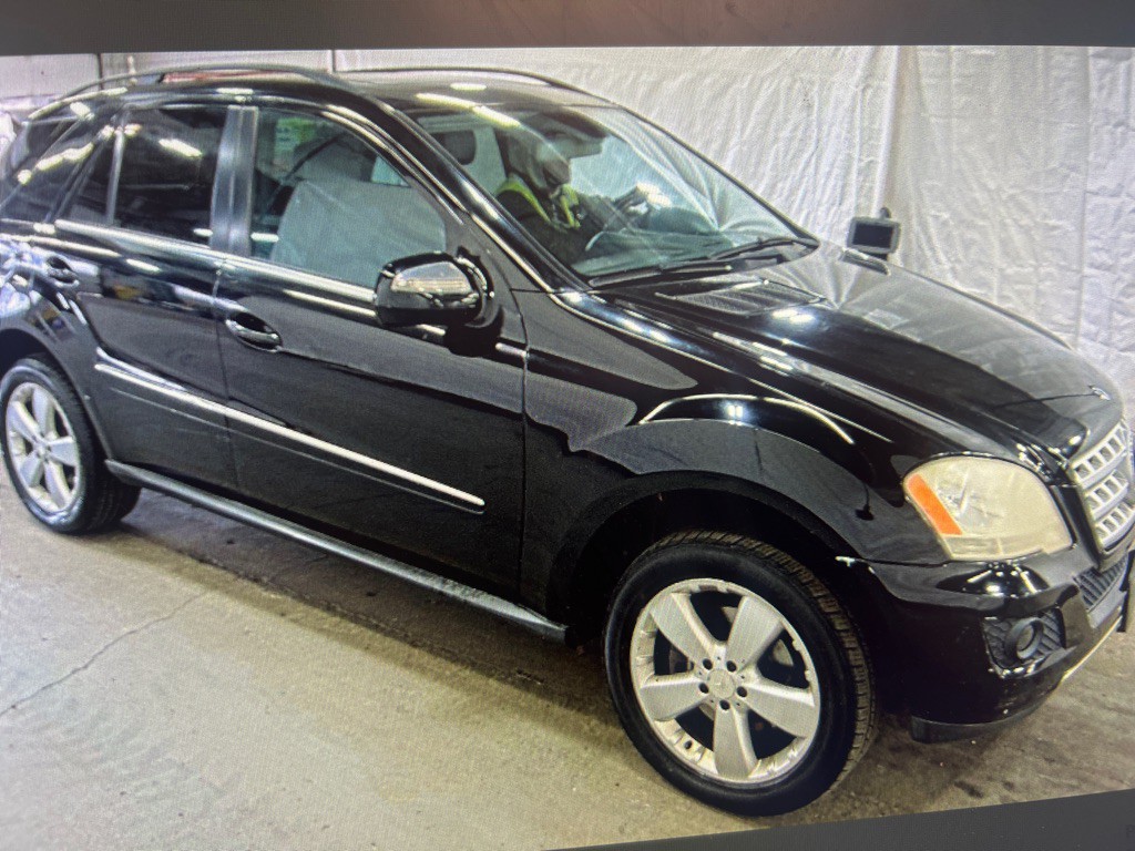 2010 Mercedes-Benz M-Class Image 5