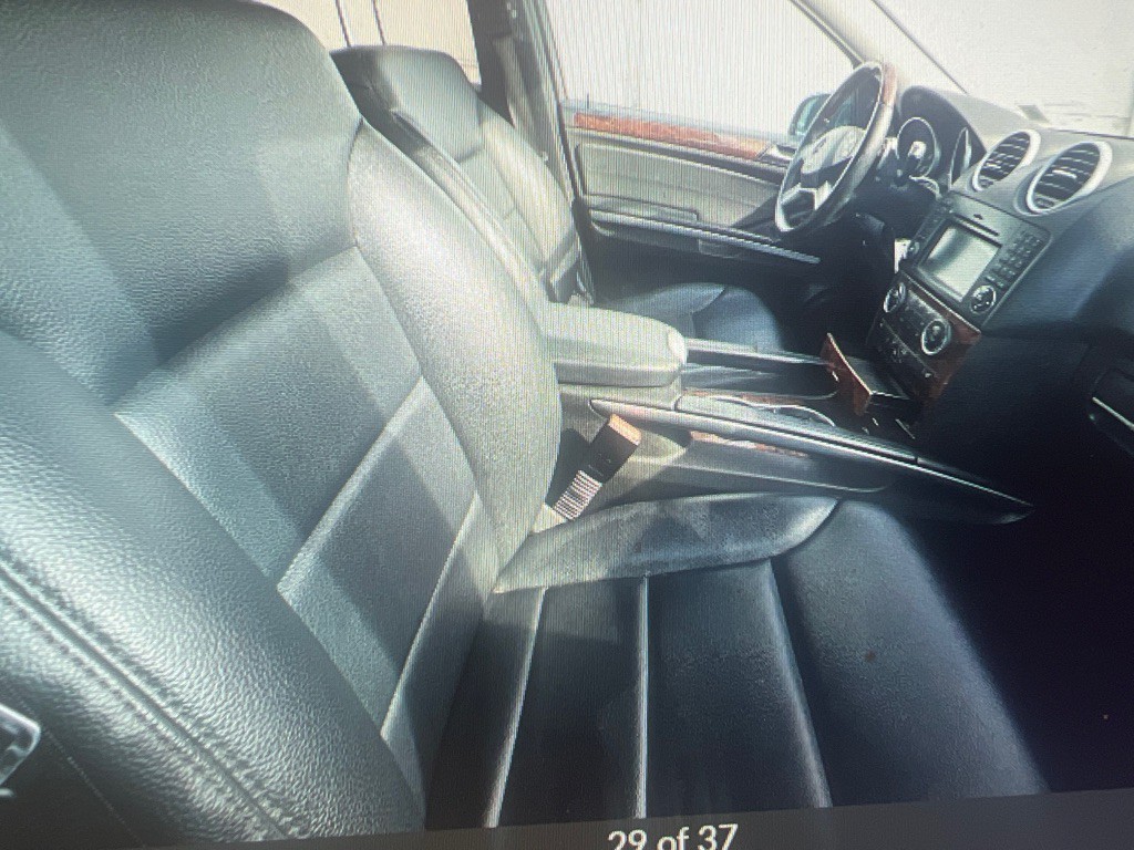 2010 Mercedes-Benz M-Class Image 7