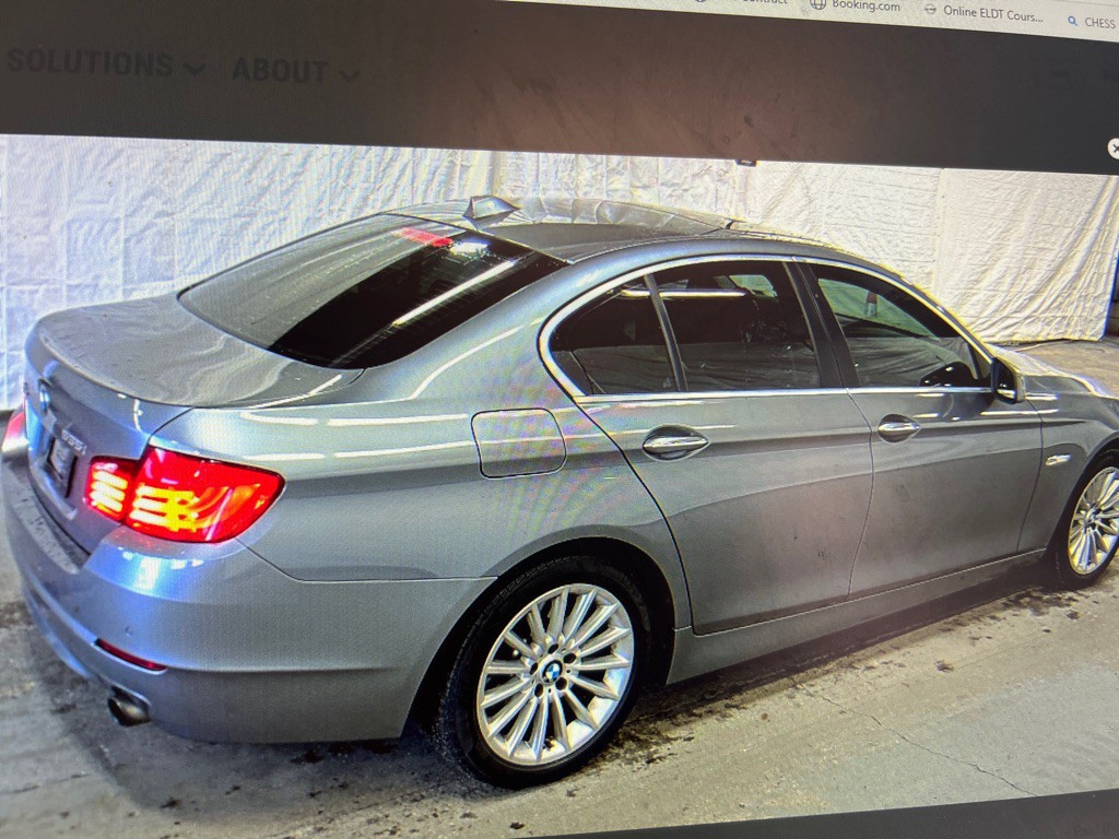 2013 BMW 5 Series Image 2