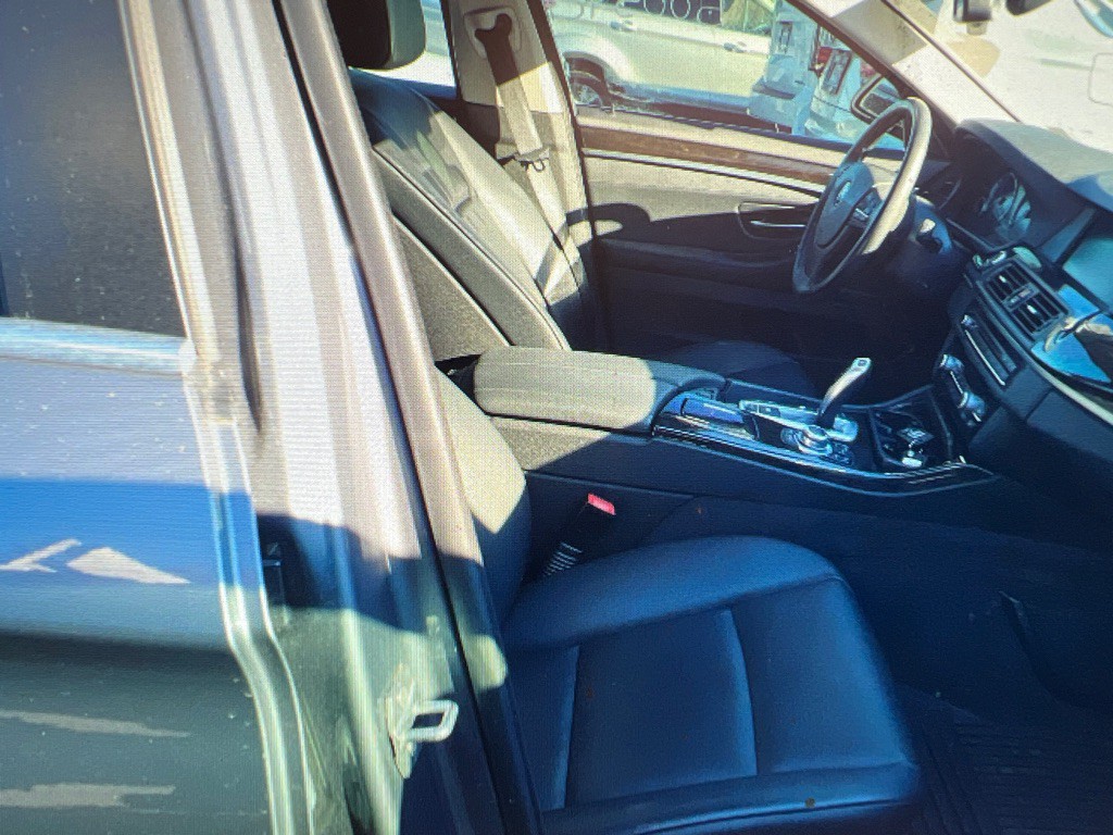 2013 BMW 5 Series Image 9