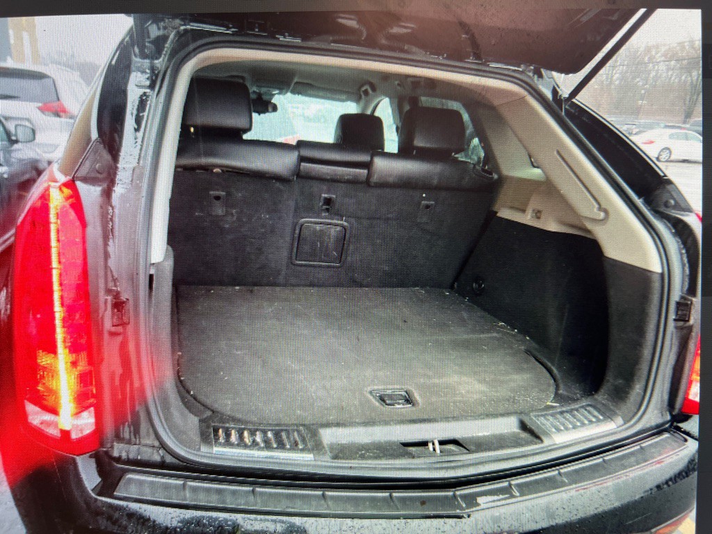 2012 Cadillac SRX Image 7