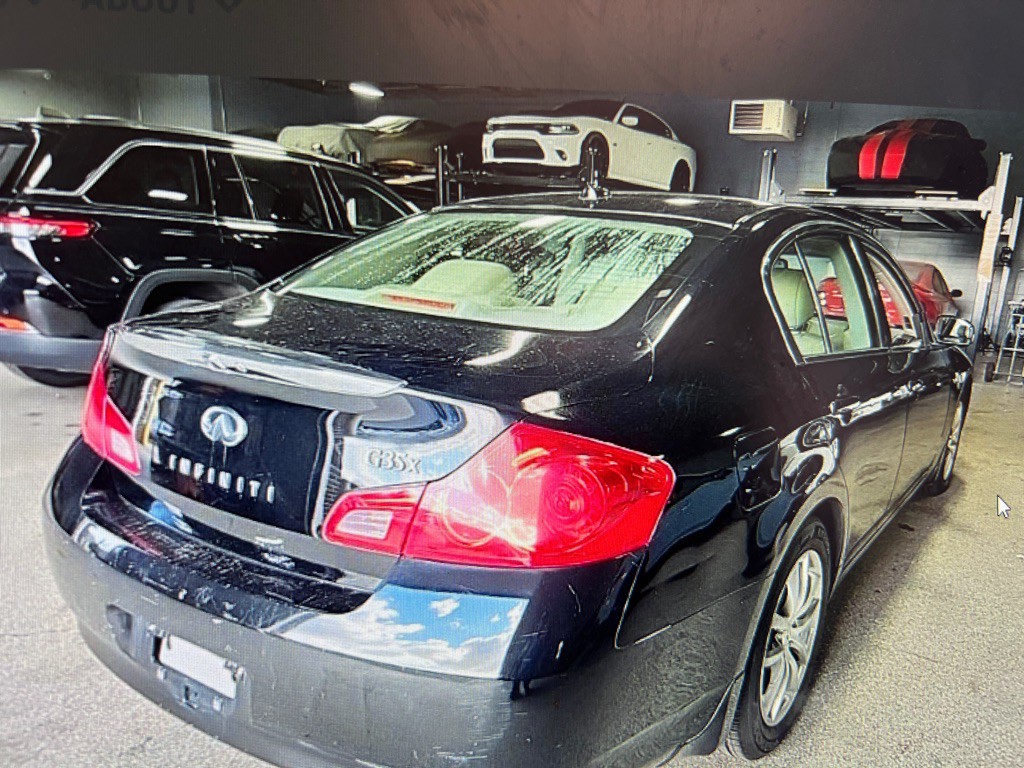 2007 INFINITI G35 Image 2