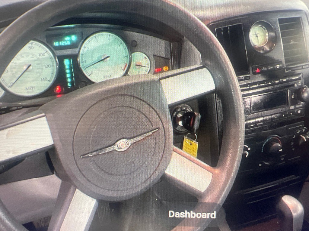 2006 Chrysler 300 Image 4