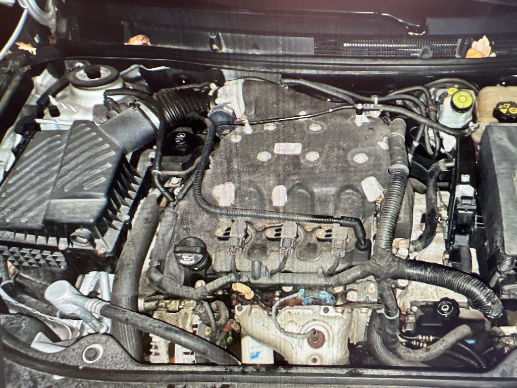 2011 Buick Lacrosse Image 5