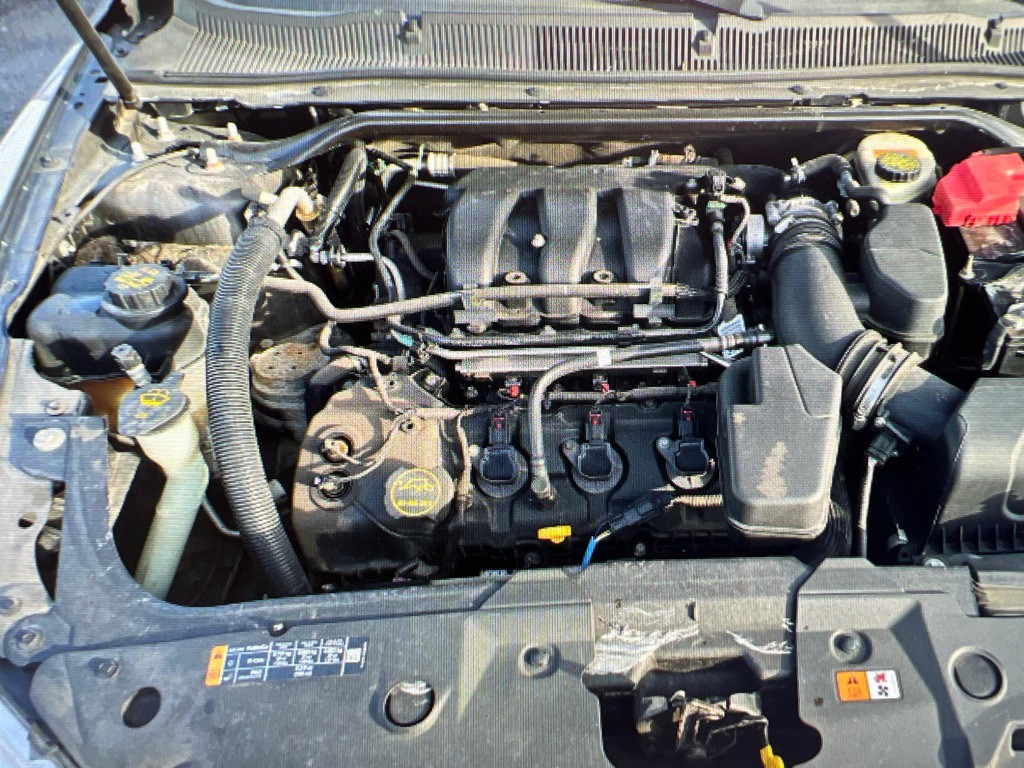 2014 Ford Taurus Image 5