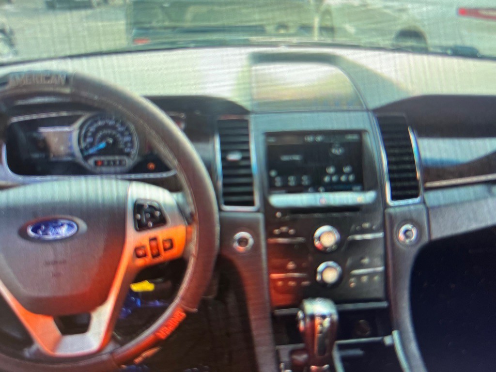 2014 Ford Taurus Image 13