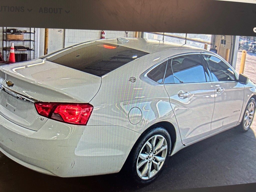 2019 Chevrolet Impala Image 2
