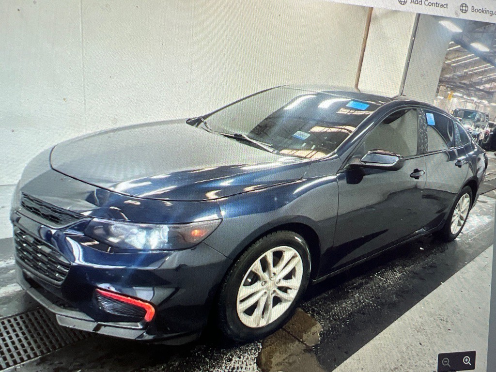 2016 Chevrolet Malibu Image 1
