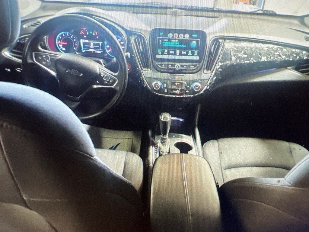 2016 Chevrolet Malibu Image 8