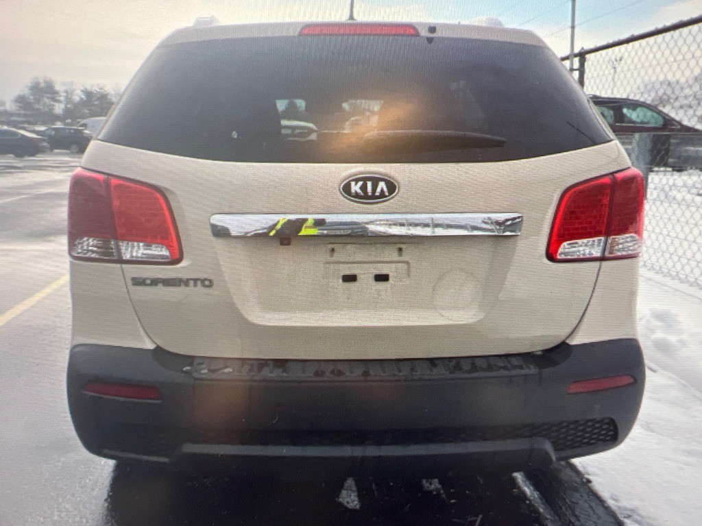 2011 Kia Sorento Image 6