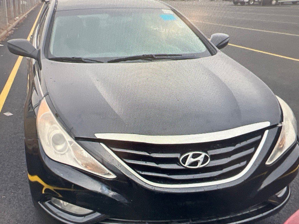 2013 Hyundai Sonata Image 3