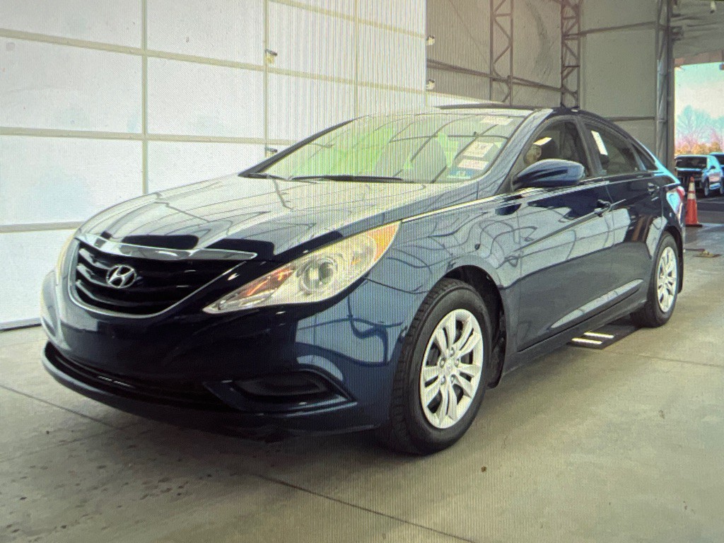 2012 Hyundai Sonata Image 1