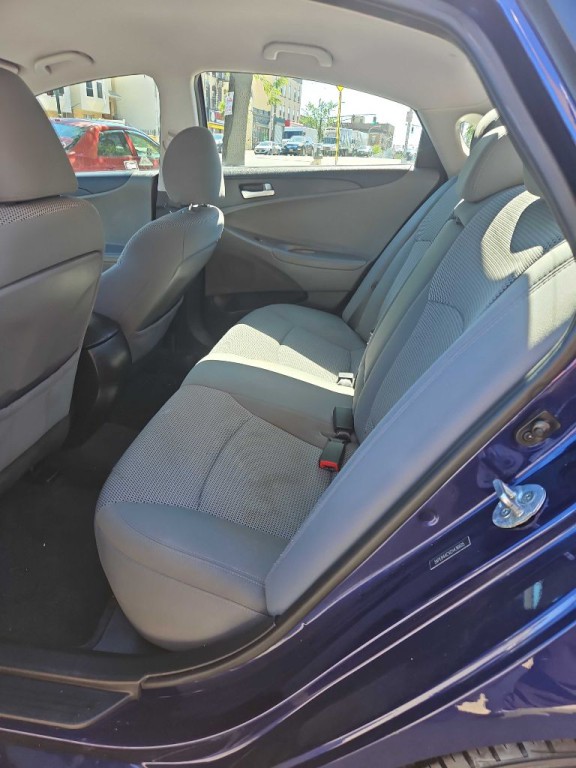 2012 Hyundai Sonata Image 17
