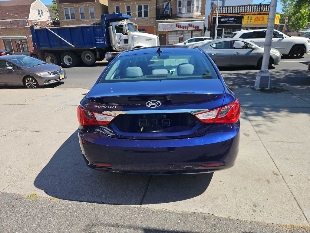 2012 Hyundai Sonata Image 19