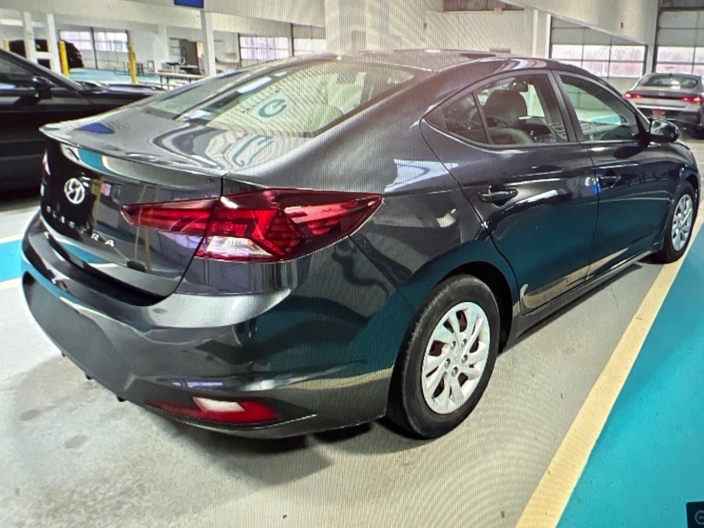 2020 Hyundai Elantra Image 5