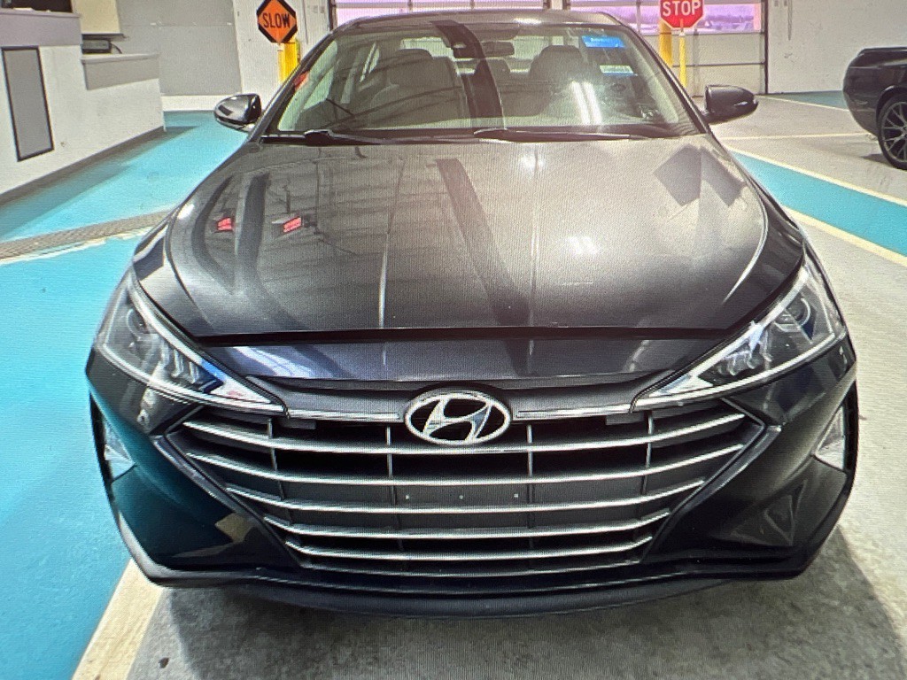 2020 Hyundai Elantra Image 8