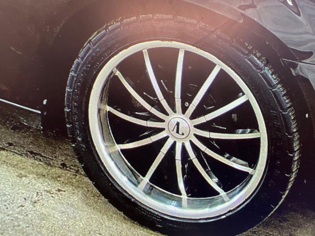 2012 Chrysler 300 Image 7