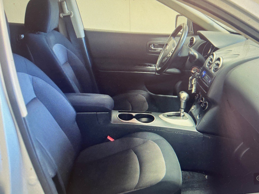 2010 Nissan Rogue Image 6