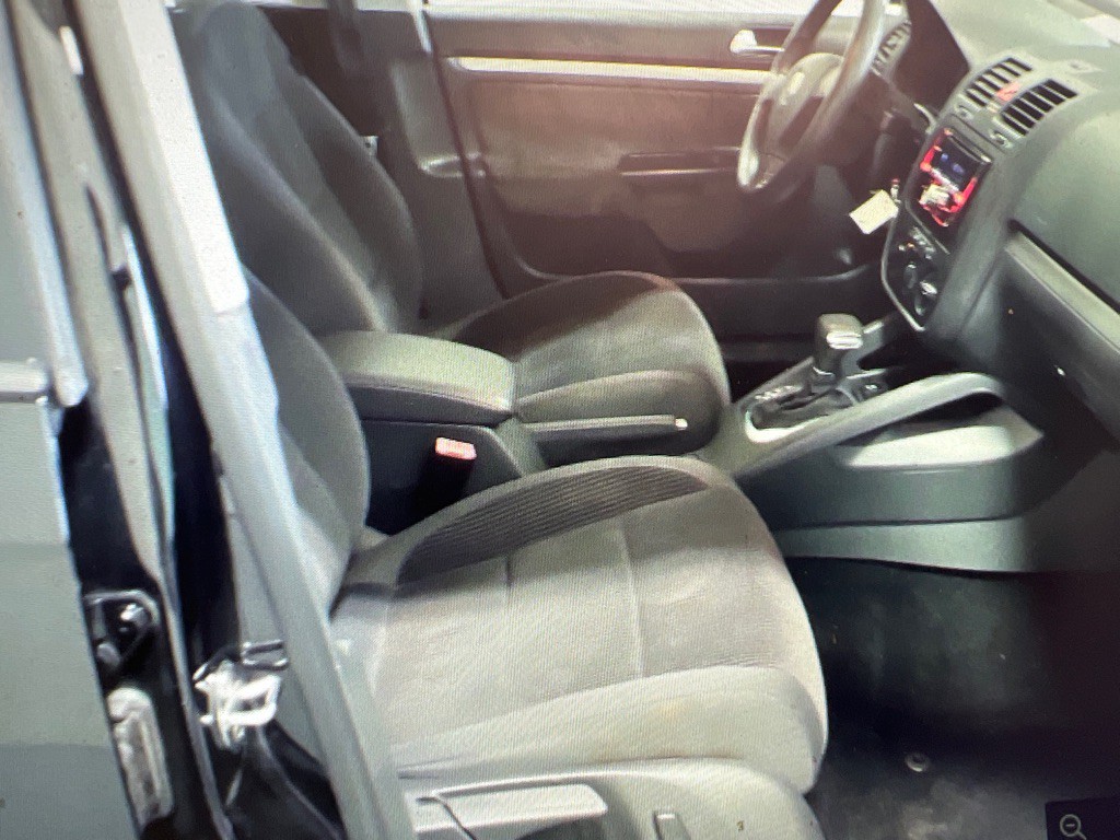 2009 Volkswagen Jetta Image 4